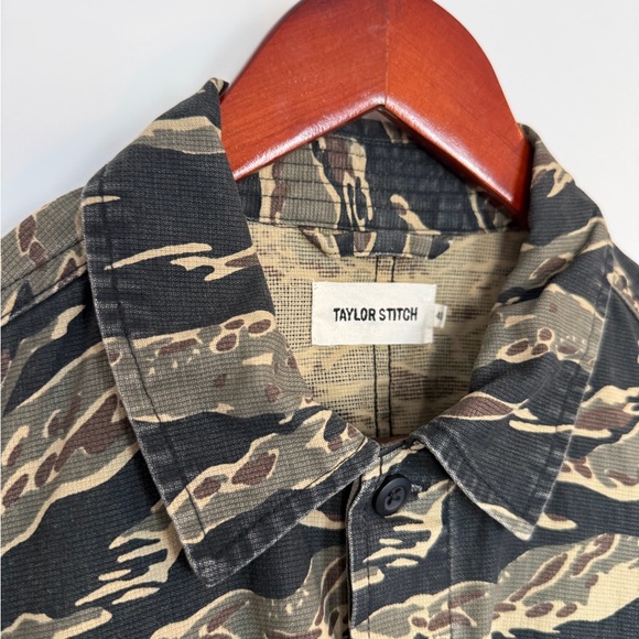 Taylor Stitch The Jungle Shirt in Tiger Camo Button Down Short Sleeve Top M 40 - Picture 3 of 6